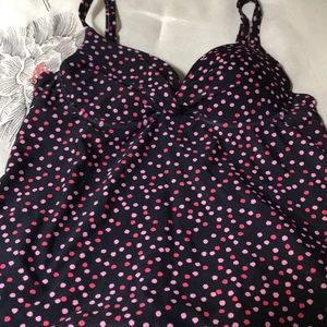 MaidenForm swim tankini top